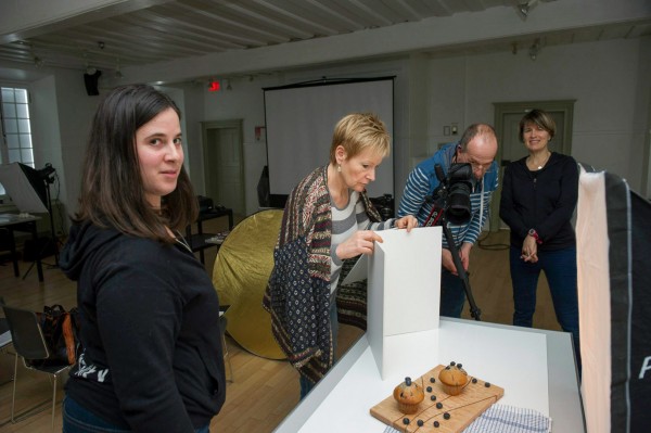 Une équipe en plein travail à la station portant sur la créativité: De gauche à droite, Laurence, Linda, Daniel et moi-même.